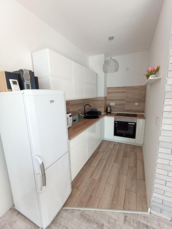 Apartament Na Kruczej Leilighet Lubiń Eksteriør bilde